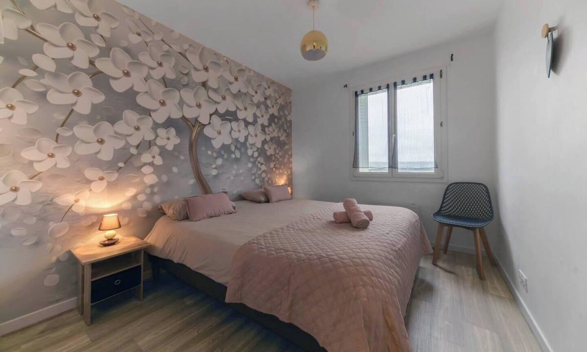 Vichy Apartment | Le Réservoir - Quiet, residential apartment