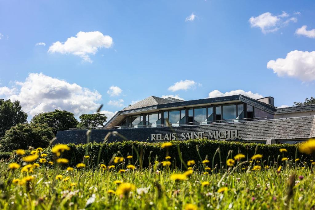 Pontorson Hotel | Le Relais Saint Michel