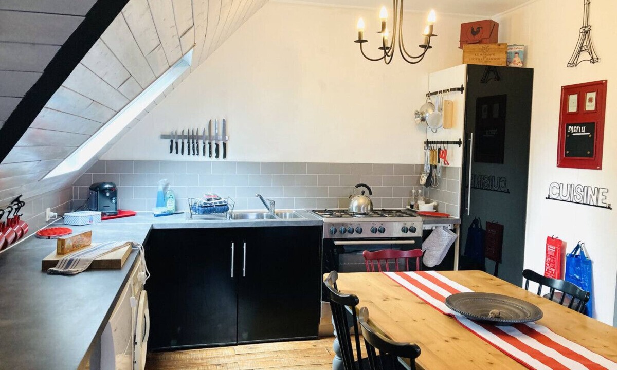Argol House | Le Rhun - Stylish Chestnut Loft