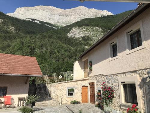 Le Glaizil Apartment | Le Rocher des Ducs, appartement, cour privative, abris voiture