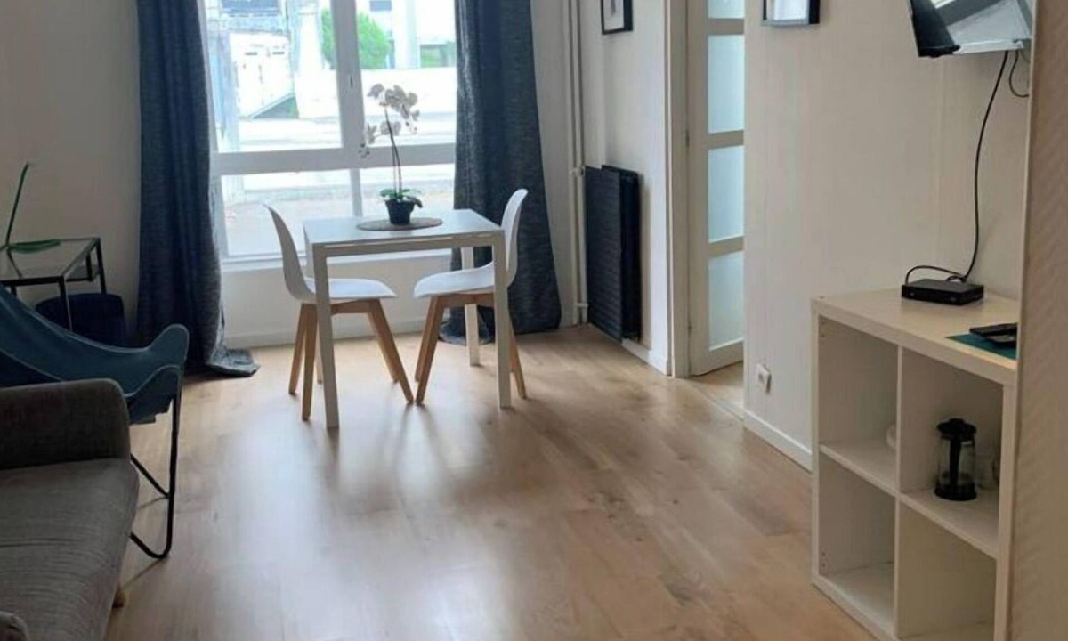 Bellevue Apartment | Le Saint-mathieu - Commerces et Transports-parking