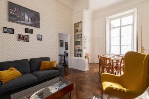 Carentan Apartment | LE SCENARIO - Appt city center with parking