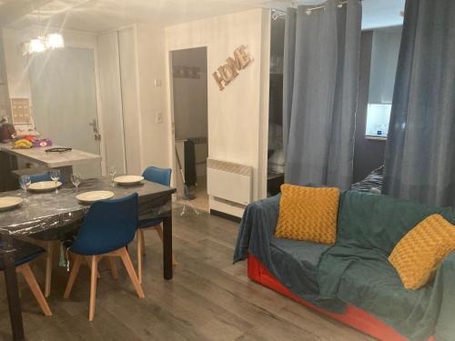 Arreau Apartment | Le « studio sur la Neste » dans le centre d’Arreau