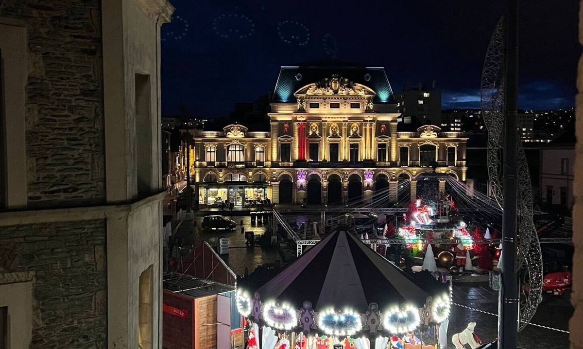 Cherbourg-en-Cotentin Apartment | Le Triplex Grand Appart Vue Théâtre
