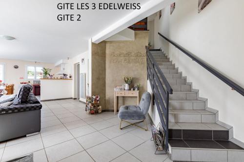 Arette House | Les 3 Edelweiss - GITE 1 OU GITE 2 -maxi 10 personnes par gite-