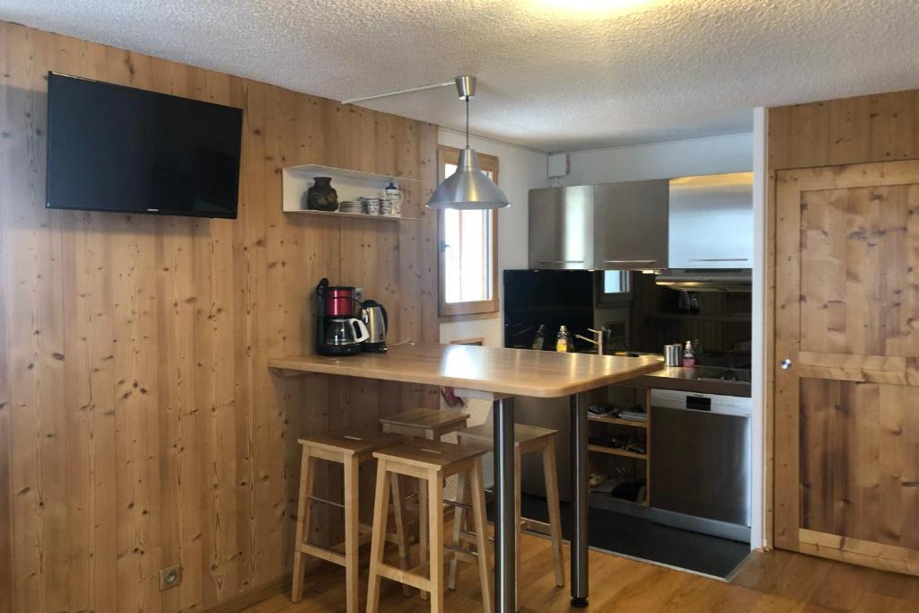 La Grave Apartment | Les balcons de la Meije n 27- Bright very large balcony very well equip