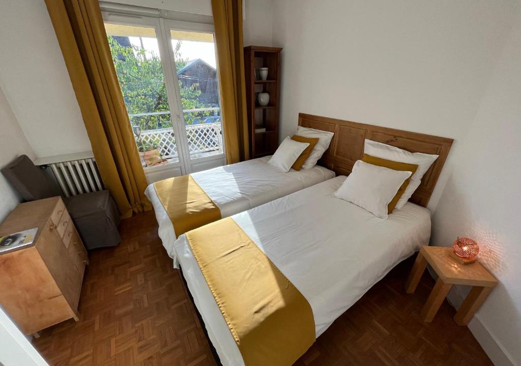 Noisy-le-Grand Apartment | Les Cerisiers