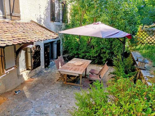 Le Larderet House | Les Gîtes Du Larderet - Le sous bois