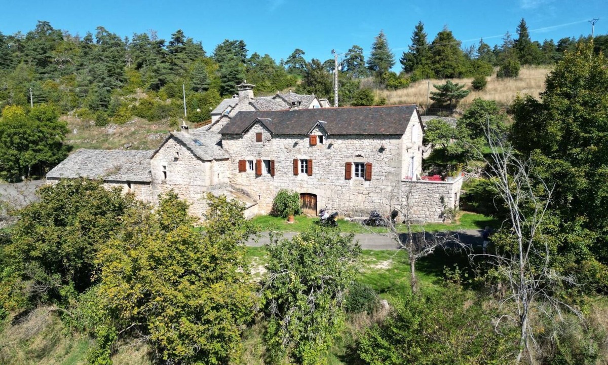 La Canourgue House | Les Genévriers in Conques