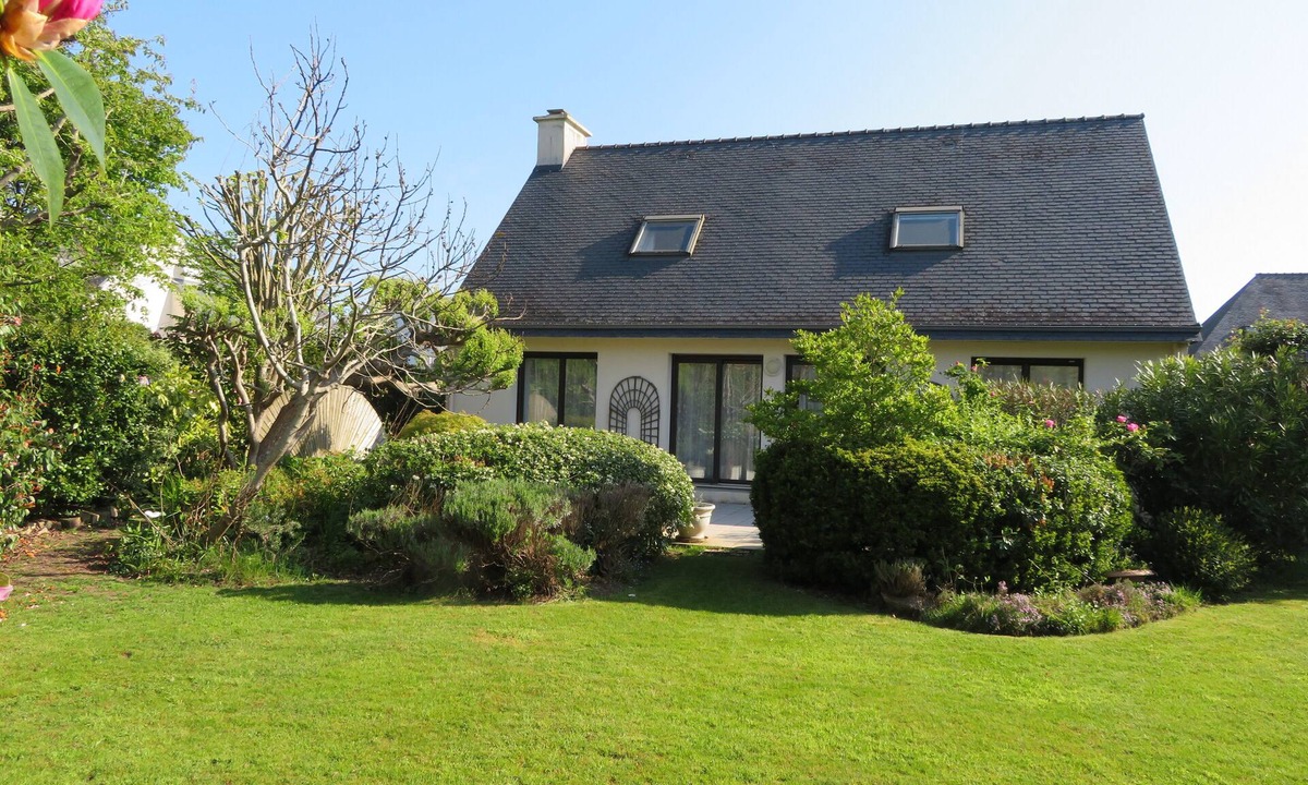 Saint-Marine House | "LES HORTENSIAS" STE MARINE 7 PERS. NEAR HARBOR AND BEACH