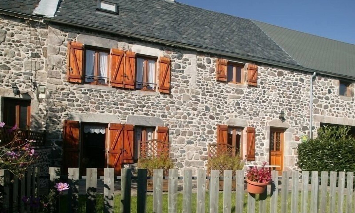 Murol House | Les Mésanges - Murol