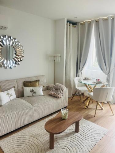 Ladoix-Serrigny Apartment | Les Nuits en Grands Crus Appartement cosy, près de Beaune, au cœur des vignes
