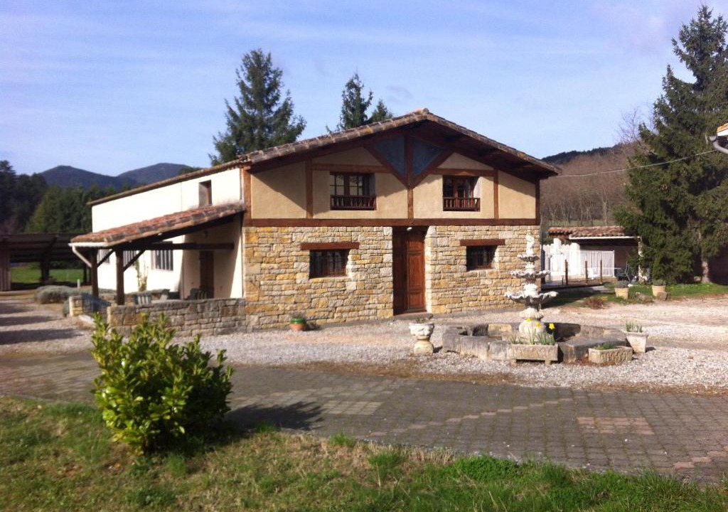 Arques House | Les Reves