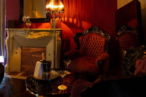 Pleine-Fougeres Apartment | Les Secrets du Mont - Love Room