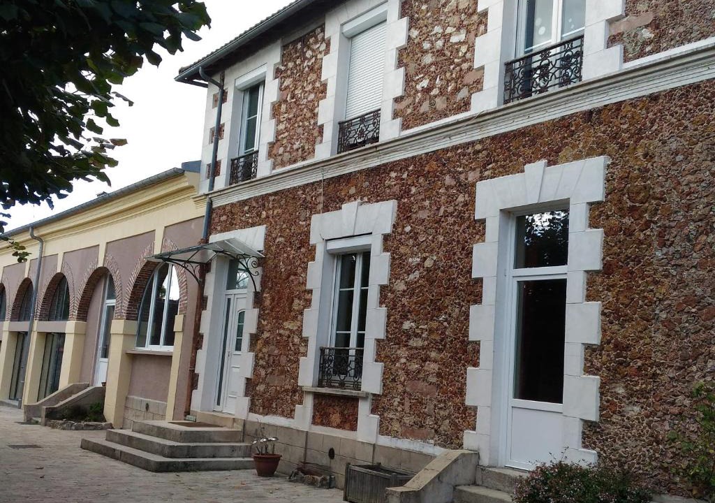 Chailly-en-Biere Bed & Breakfast | Les Tilleuls
