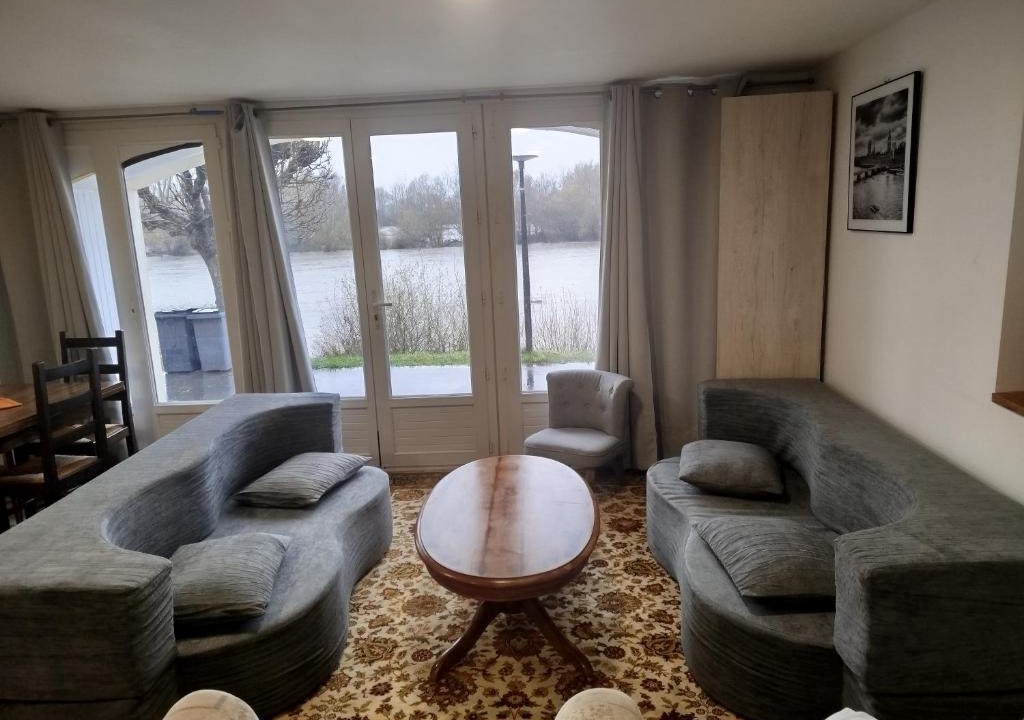 Neuvy-sur-Loire House | Locations de la centrale de Belleville