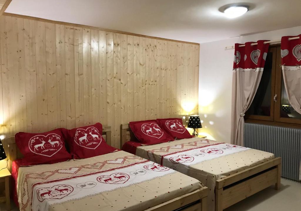 Besse-et-Saint-Anastaise Apartment | Locations de la cascade 6 personnes