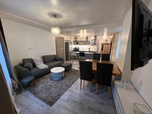 Champagnole Apartment | Logement entier : Superbe appartement centre ville
