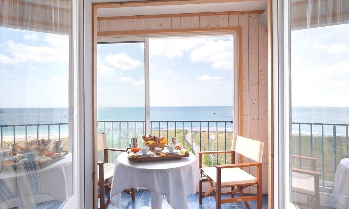 Audierne Hotel | Logis Hôtel de la Plage