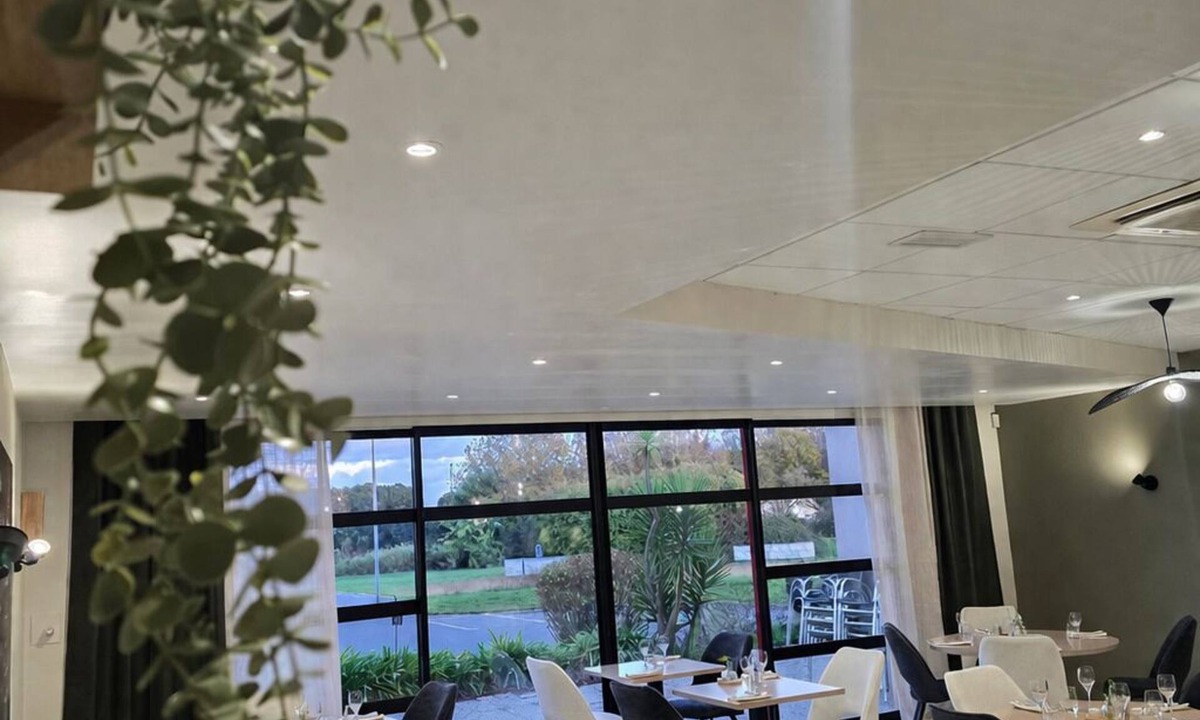 Lanvollon Hotel | Logis Hôtel Restaurant Les Fontaines