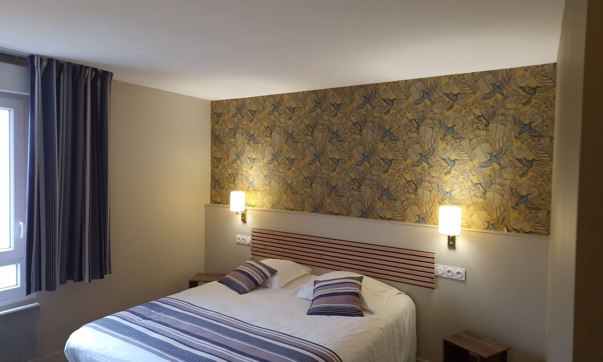 Saint-Amand-Montrond Hotel | logis hotel l'Amandois