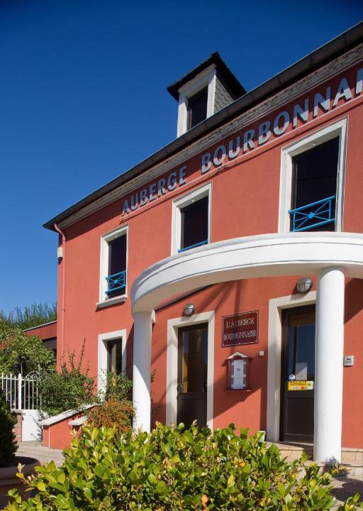 Saint-Yorre Hotel | Logis L'Auberge Bourbonnaise - Vichy sud
