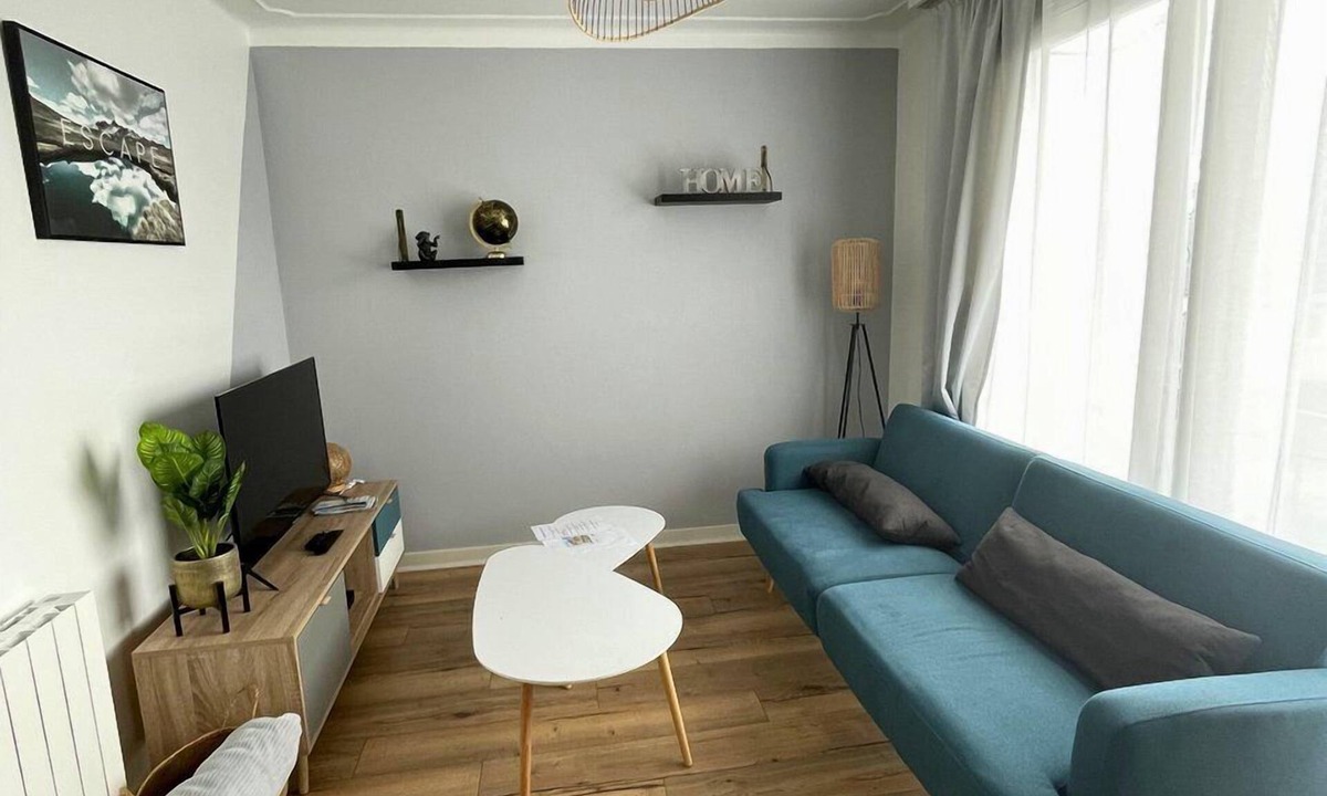 Saint-Brieuc Apartment | Lovely apartment close to shops and train station