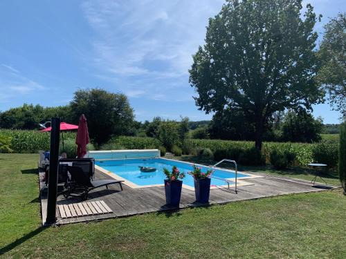 Saint-Etienne-de-Villereal House | Lovely gites with private pool, privacy & spacious garden