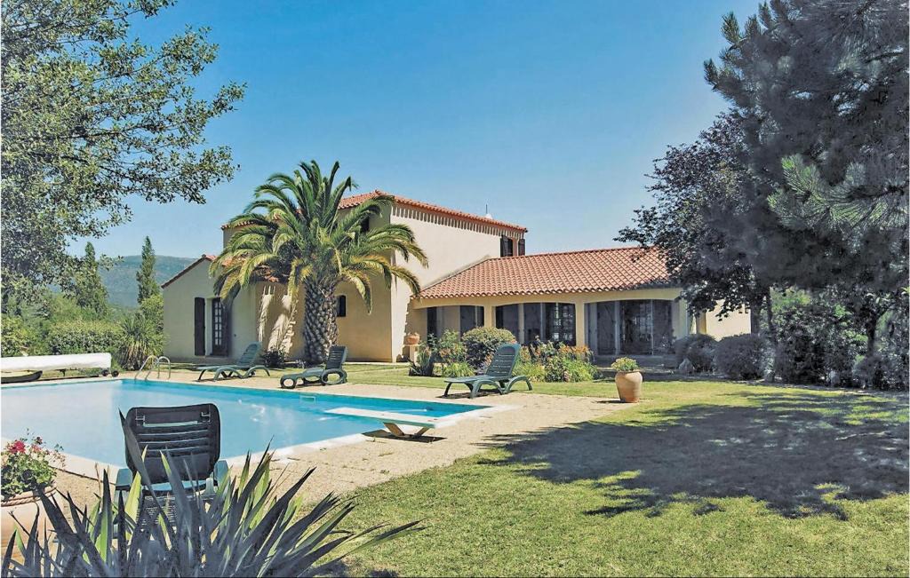 Prades House | Lovely Home In Prades