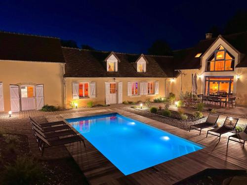 Yvre-l'Eveque House | Luxe et sérénité : jacuzzi, sauna, piscine chauffée, home-cinéma et plus près du Mans - FR-1-410-396