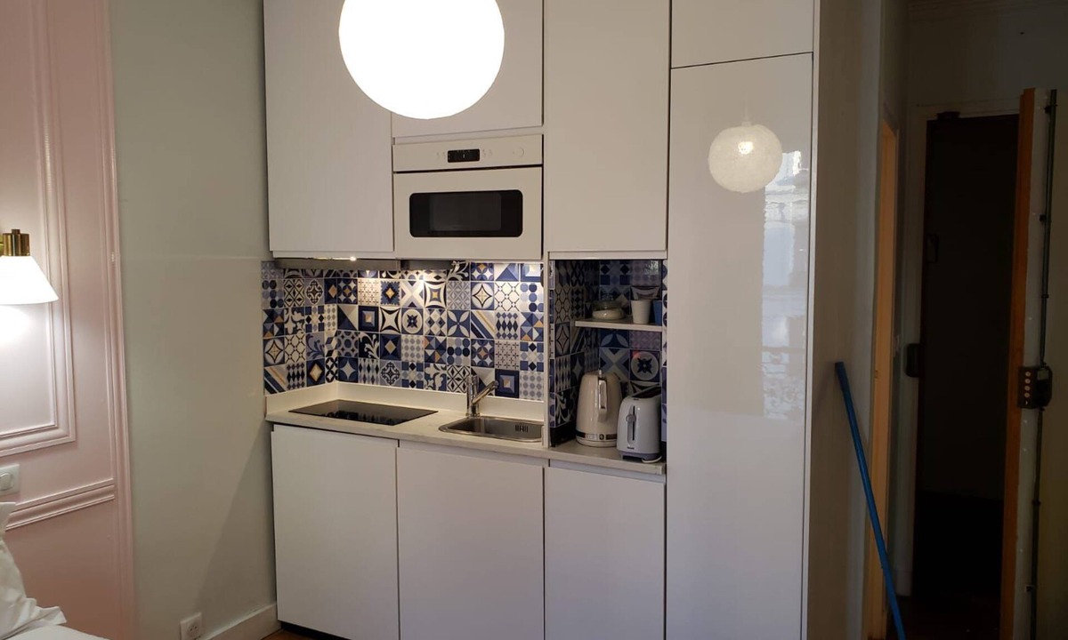 Jardin des plantes Apartment | Luxembourg Garden Studio - Cozy Aldaro