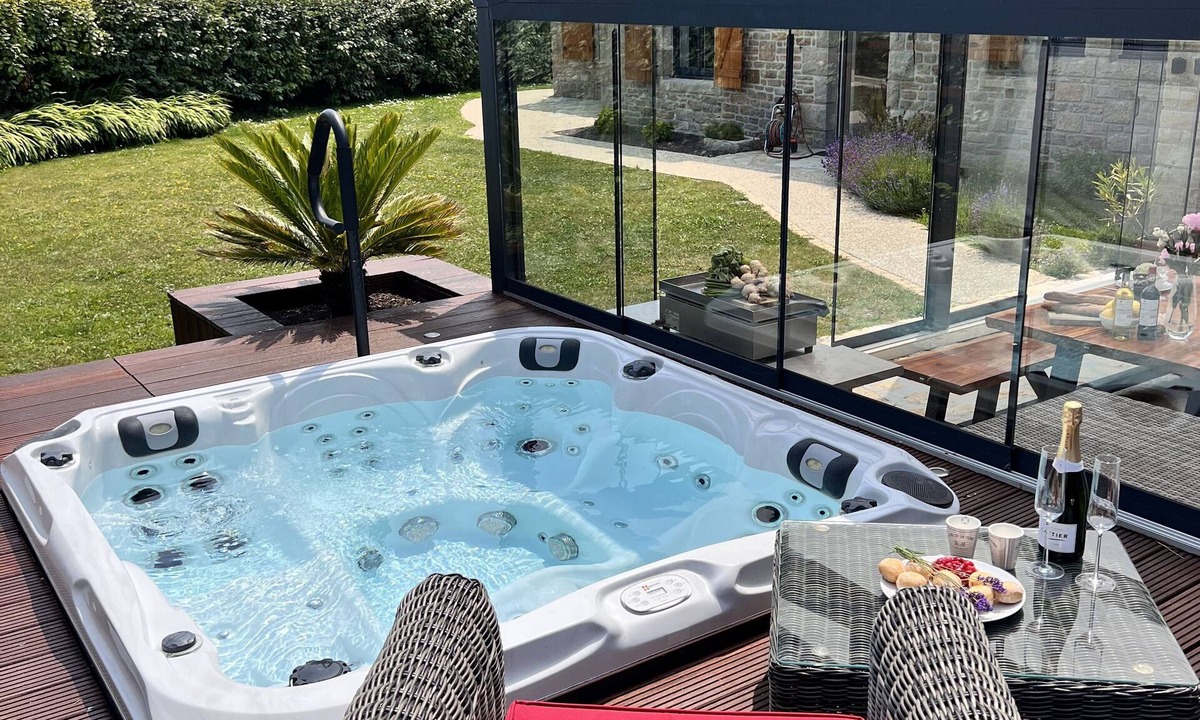 Brignogan-Plage Villa | Luxury 5*Star Villa on the beach SPA +Jacuzzi+Sauna