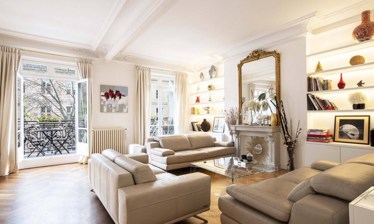 Notre-Dame-des-Champs Apartment | Luxury Apartment A/C Balcony Saint-Germain
