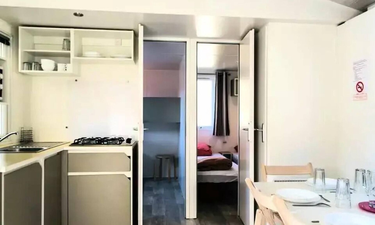 Arles-sur-Tech House | Lys 4-Room Mobile Home, Sleeps 6, Air-Conditioned