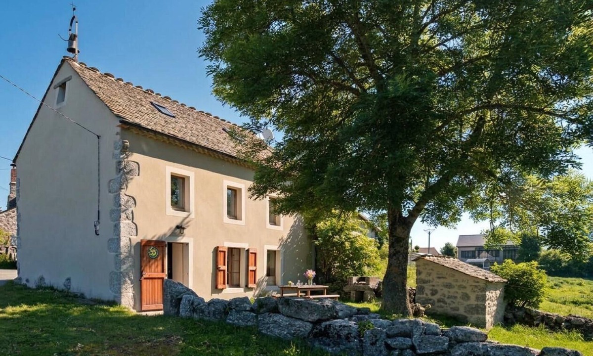 Saint-Paul-le-Froid House | Lzg129 - Gîtes de France 3 Épis 6 Pers. à Saint Paul le Froid