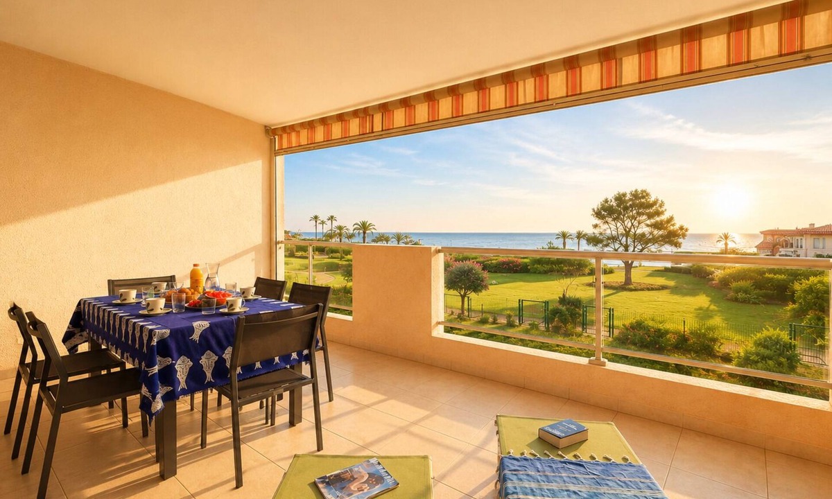 La Cote Radieuse Apartment | Magnificent sea-view apartment, air-conditioned and with private parking space.