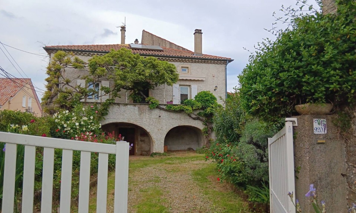 Saint-Etienne-de-Fontbellon House | Maison de Campagne