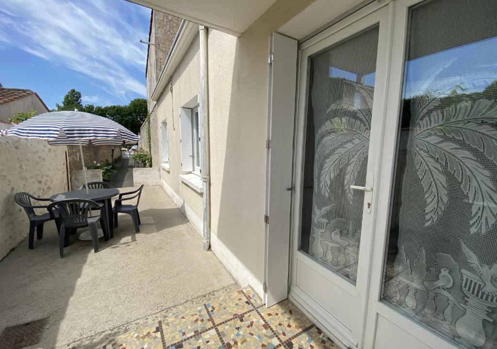 Fouras House | Maison à Fouras: Proche plages et centre, jardinet, 1 chambre - FR-1-709-52