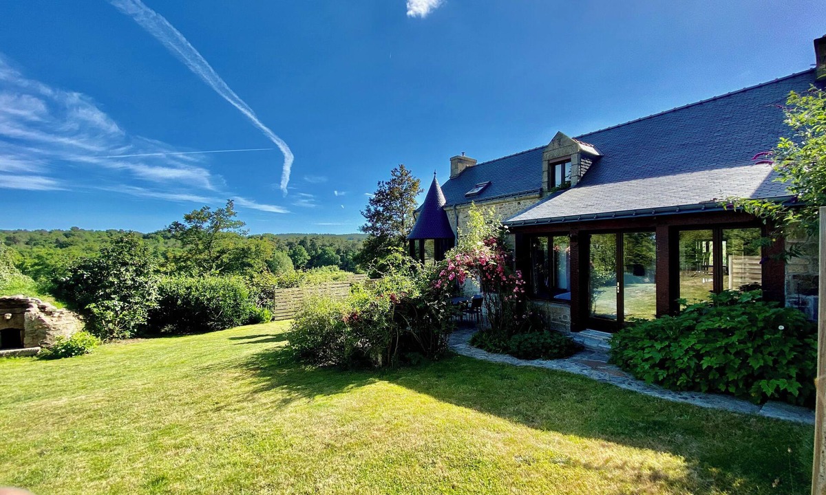 La Chapelle-Neuve House | Maison à la Campagne Avec Piscine - Camélias
