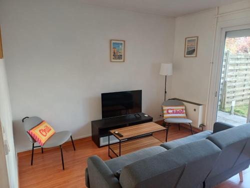 Carquefou House | Maison 5 chambres avec jardins proche Nantes