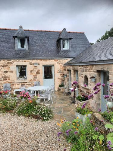 Cleden-Cap-Sizun House | Maison accueillante à Cléden-Cap-Sizun avec jardin clos