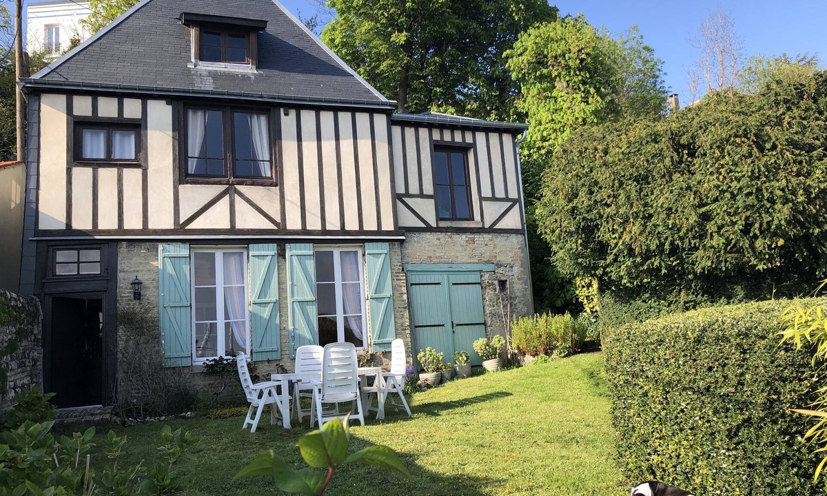 Cote Est Soquence House | Maison Ancienne Avec son Jardin Privatif