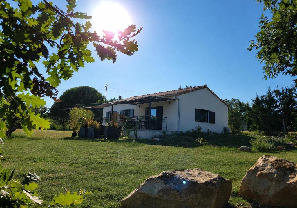 Montreal Villa | maison Ardèche climatisation spa