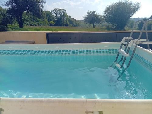Ploeuc-l'Hermitage House | Maison avec piscine dans petit village House in small village