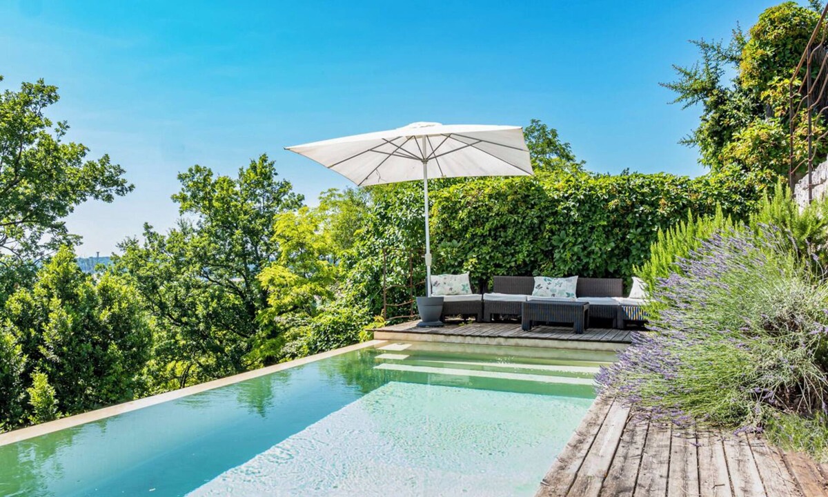 Beauville Villa | Maison Beaucharme - Three Bedroom Villa, Sleeps 6