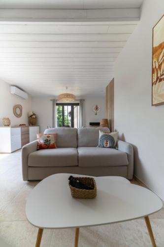 Billy Villa | Maison Billy - Maison design et climatisée avec jardin