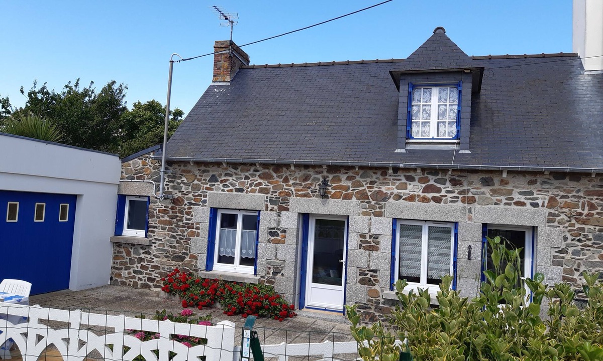 Hillion House | Maison Bord de mer avec Jardin clos 3 CH/7 Personnes Plage à 550m