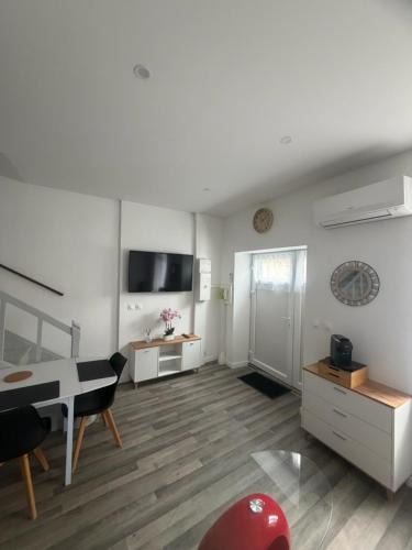 Vergongheon Apartment | Maison campagne proche A75
