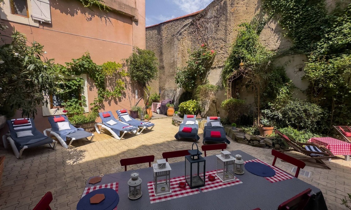 Montlaur Villa | Maison Charvin - Four Bedroom Villa, Sleeps 8