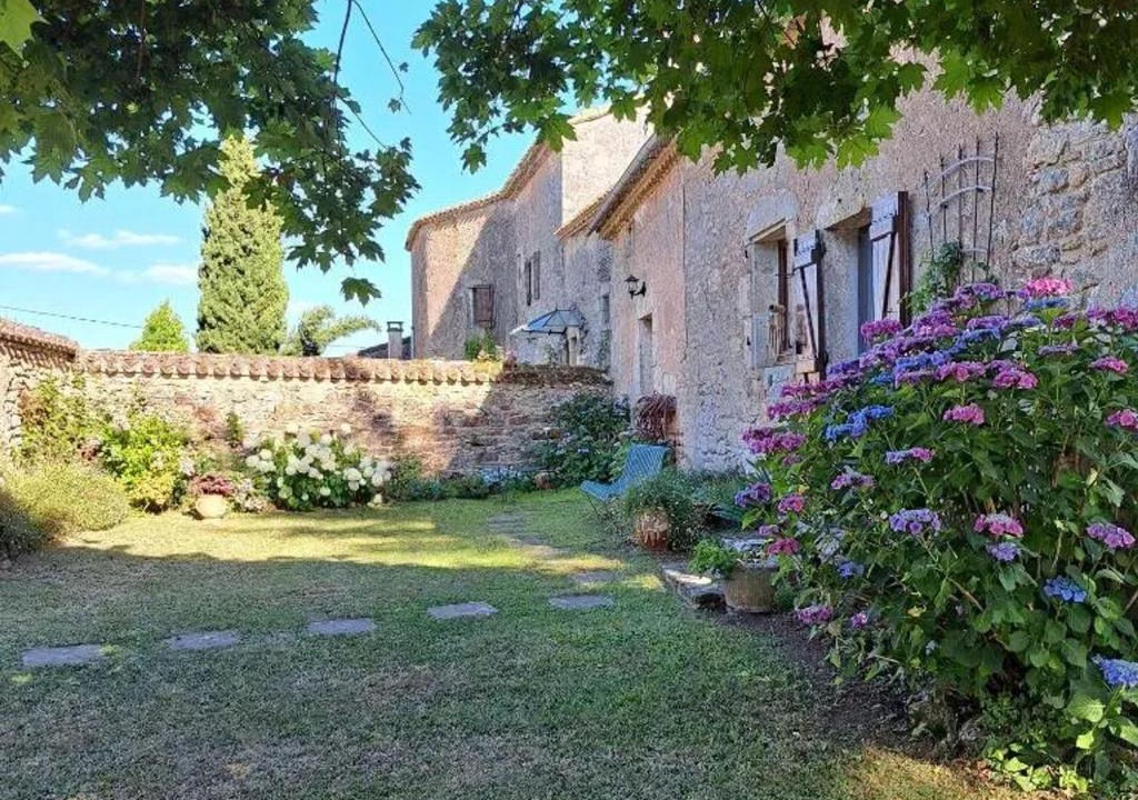 Gavaudun House | Maison confortable à Gavaudun — 75 m², jardin